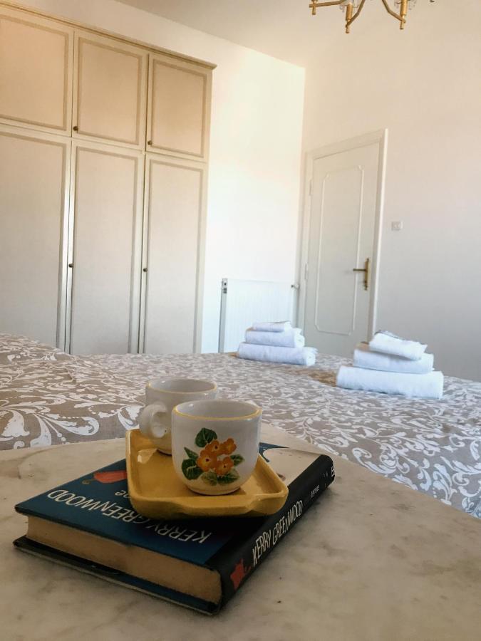 Ferienwohnung Casa Zi' Peppe Capranica Exterior foto